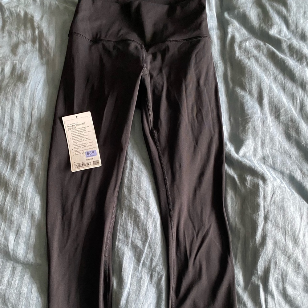 Lululemon Wunder Under “25 black pants size 8